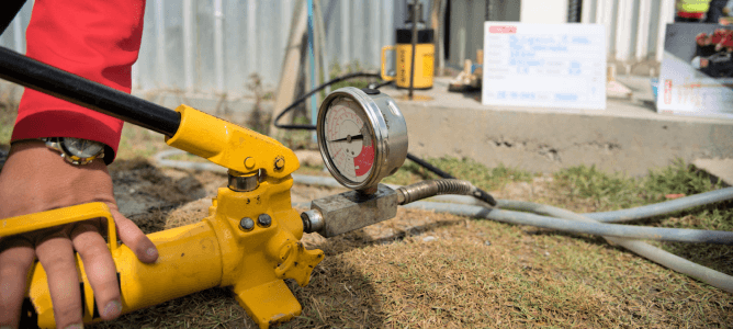 how long should a gas line hold pressure